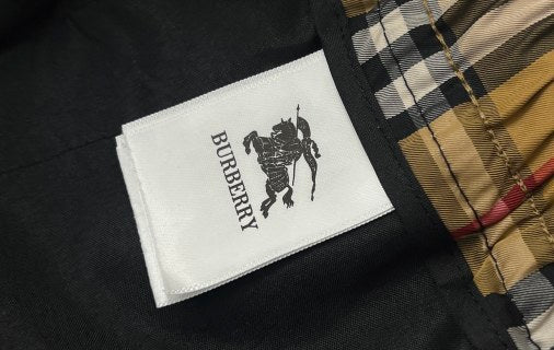 Short Style Burberry – Noir & Tartan Camel