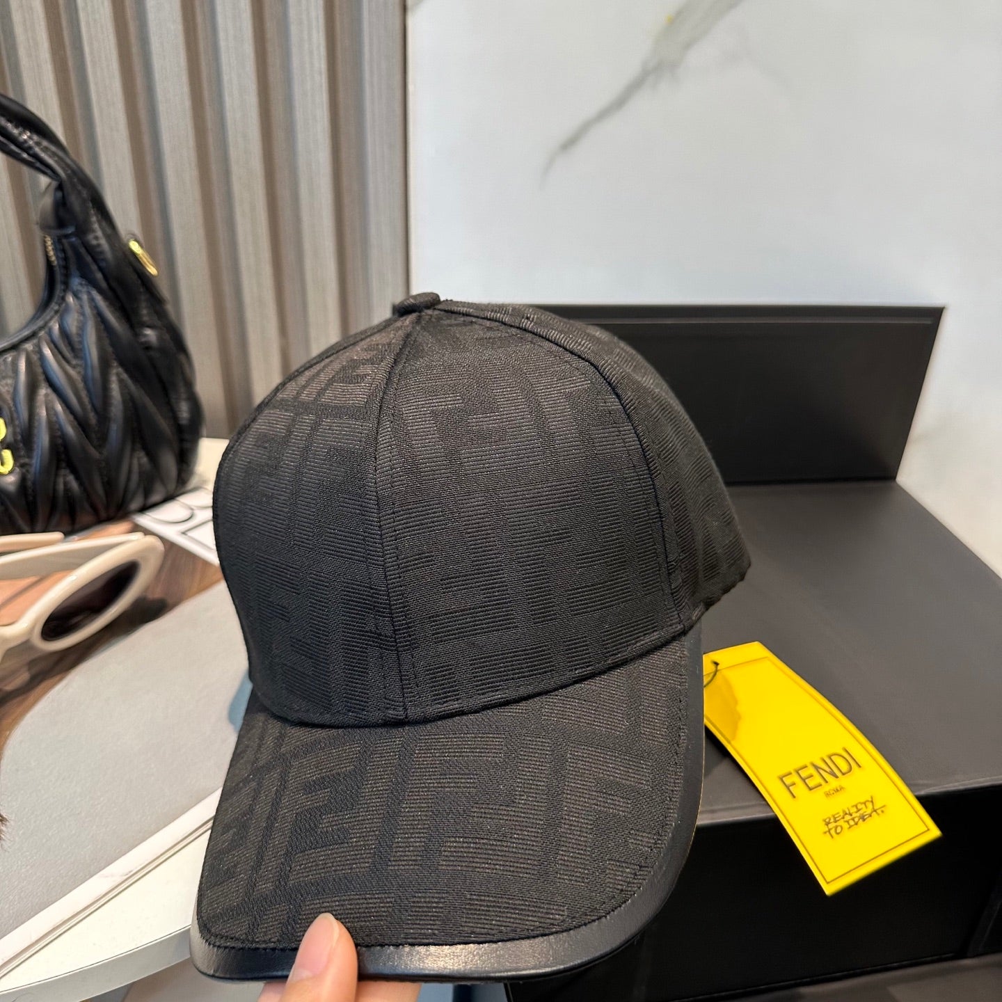 Casquette Style Fendi – Monogramme FF Noire