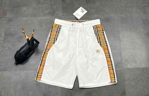 Short Style Burberry – Blanc & Tartan Camel