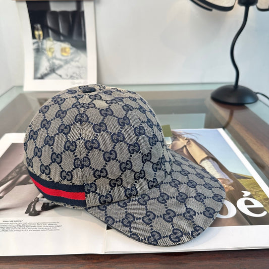 Casquette Gucci GG Supreme Beige Bande Web Marine Rouge