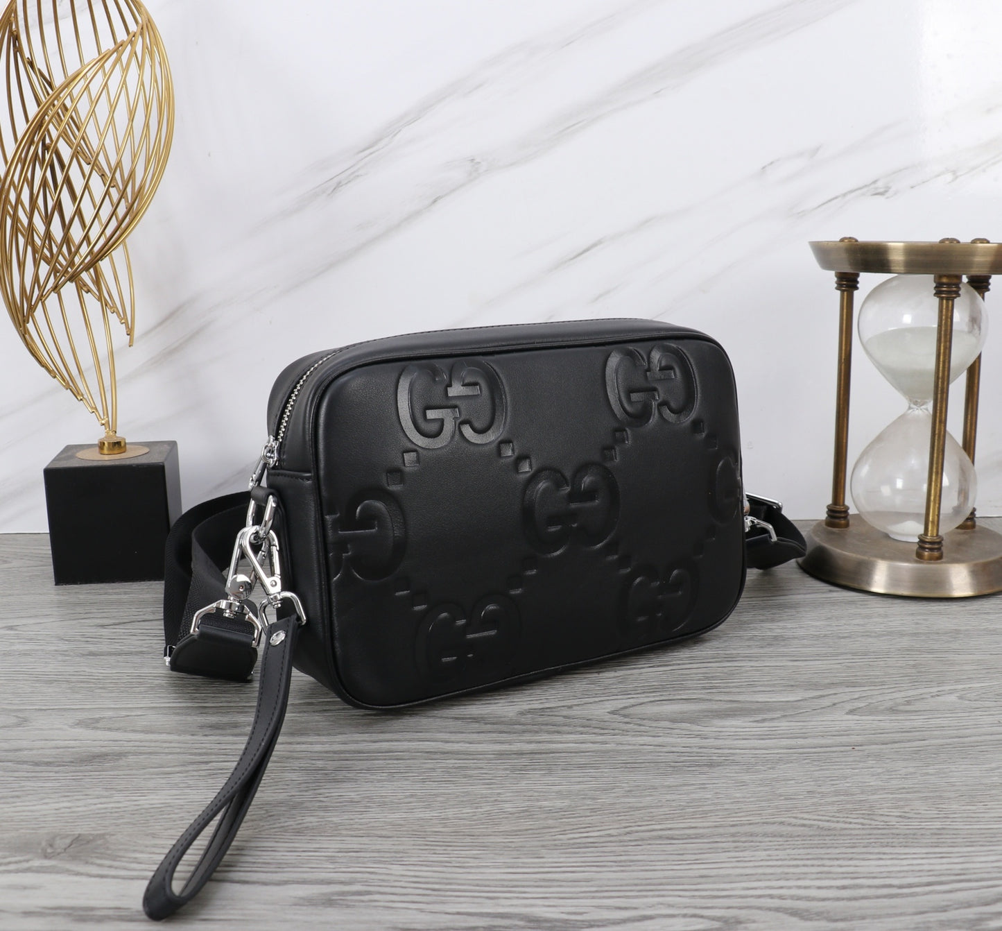 Sac Bandoulière Gucci GG Embossé Cuir Noir