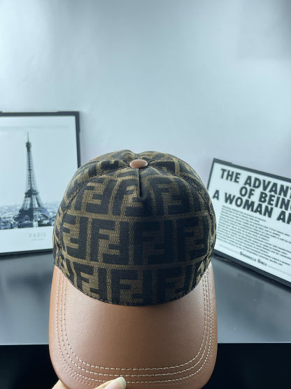 Casquette Fendi Monogramme FF Visière Cuir Camel