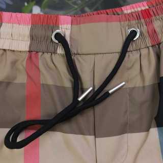 Short à Carreaux Style Burberry