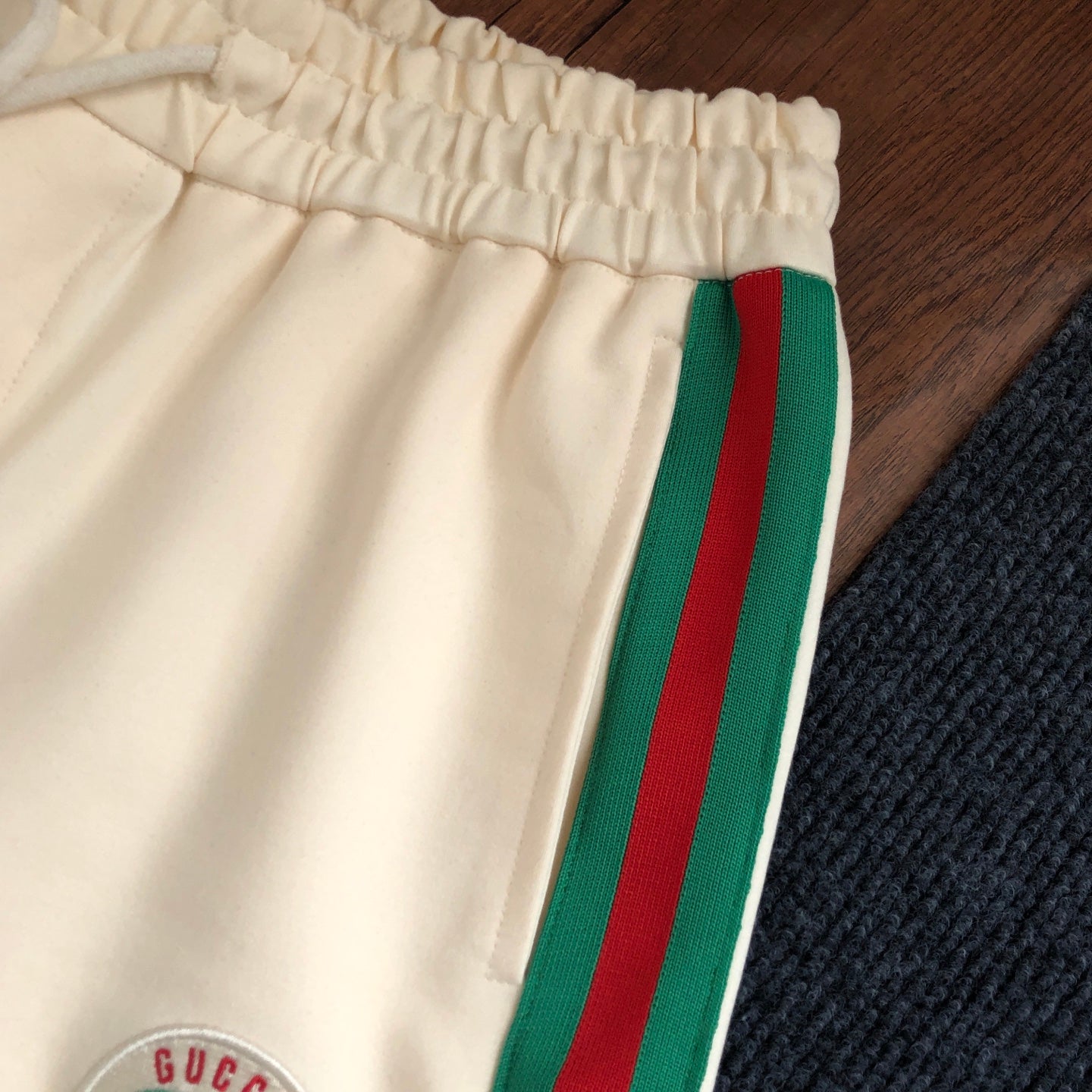 Short Gucci GG 1921 Crème Bandes Vertes