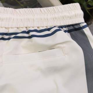 Short à Carreaux Style Burberry – Blanc/Beige