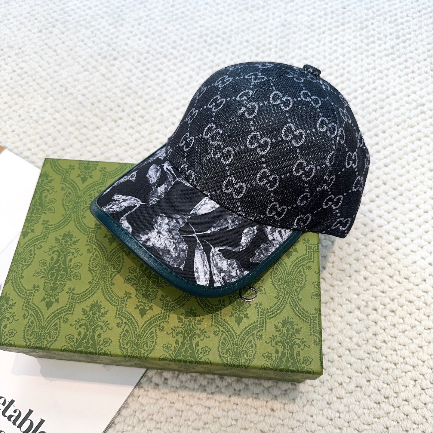 Casquette Gucci – Noir & Motif Gris