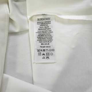 T-shirt Burberry London England – Inscription Dorée