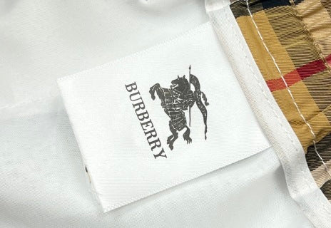 Short Style Burberry – Blanc & Tartan Camel