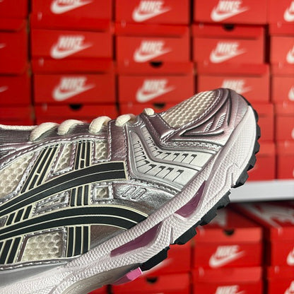 ASICS GEL-KAYANO 14 - Cream / Sweet Pink