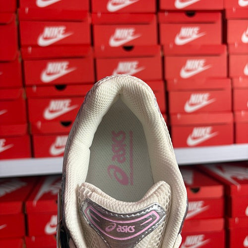 ASICS GEL-KAYANO 14 - Cream / Sweet Pink