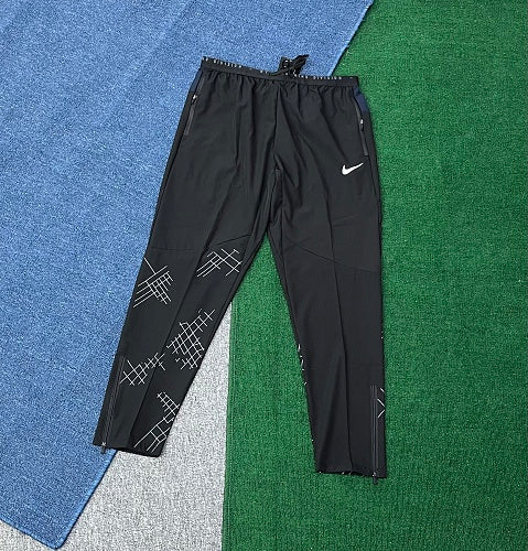 Bas Running Nike Division