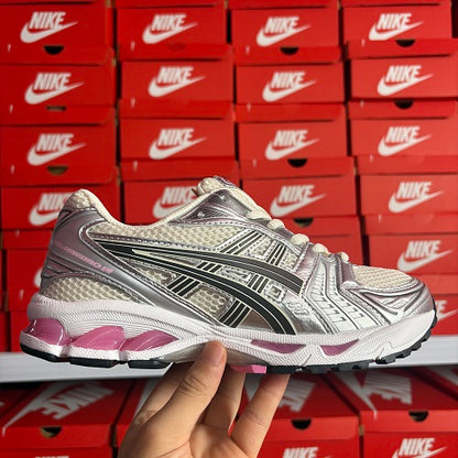 ASICS GEL-KAYANO 14 - Cream / Sweet Pink