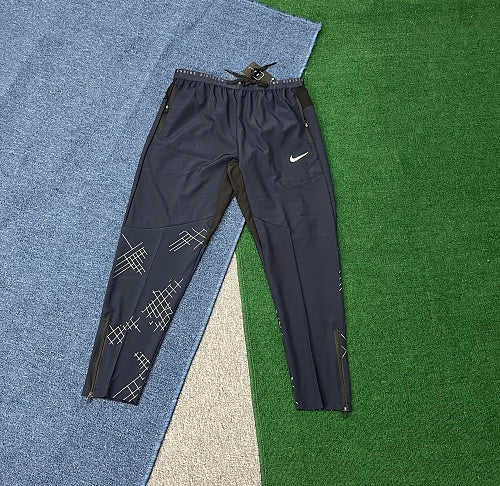 Bas Running Nike Division